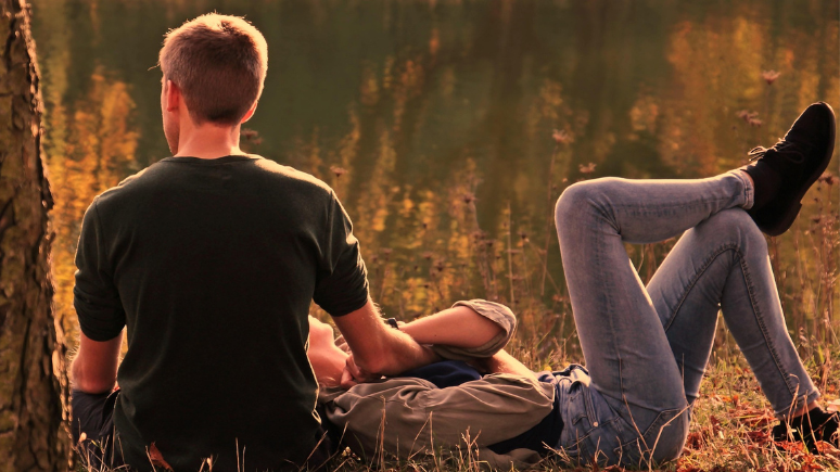 How to Know If Your Ex Still Loves You
