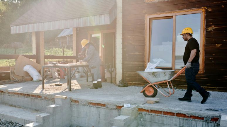 The Unshakable Worker With a Slow but Steady Style